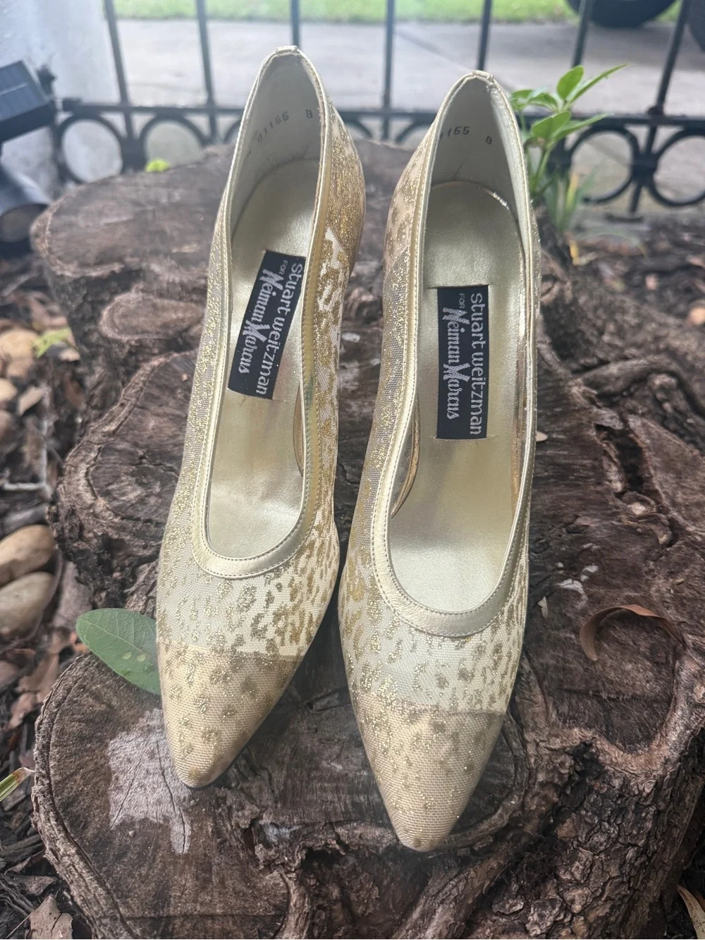 Stuart Weitzman Vintage Gold Pointed Toe Heels
